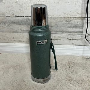Vintage Aladdin Stanley Vacuum Bottle Thermos A-944DH Steel Green Stopper Cup